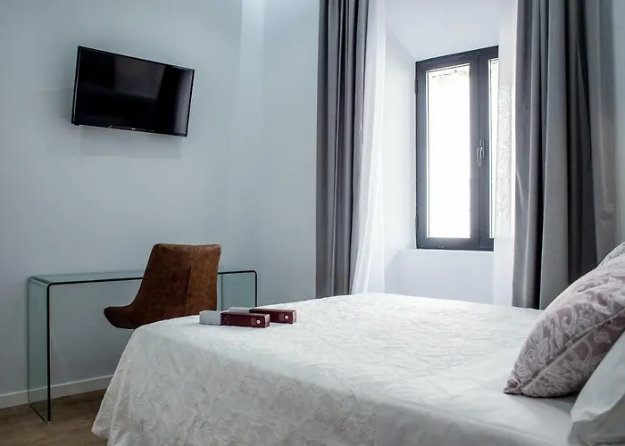 Turisticos Moret 11 - 1c Caces